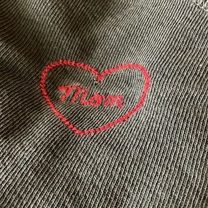 The Great. Mom sweatshirt. Size 0.